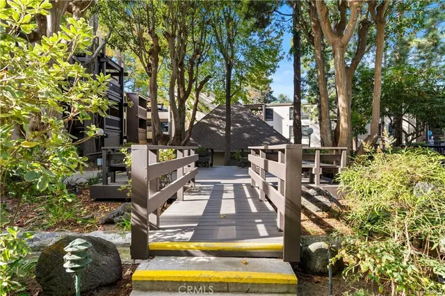 $448,000 | 7765 West 91st Street, Unit F2106, Playa del Rey, CA 90293