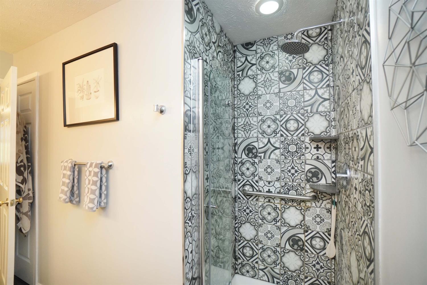 6366 Cheviot Road, Unit 15 Cincinnati, OH 45247 - Photo 19 of 30