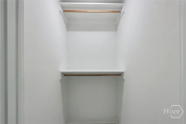 $2,350 | 2603 Livingston Avenue, Savannah, GA 31406