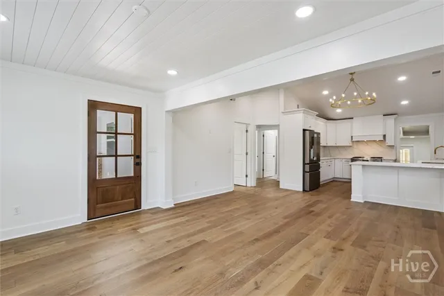 $2,350 | 2603 Livingston Avenue, Savannah, GA 31406