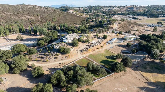 $3,088,000 | 40075 Avenida La Cresta, Murrieta, CA 92562