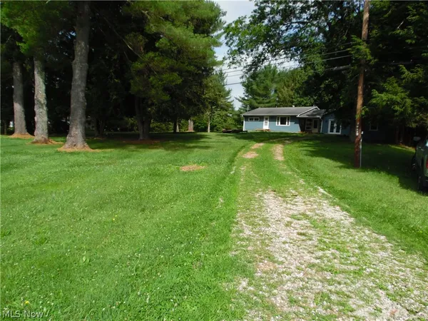 987 C84, Little Hocking, OH 45742