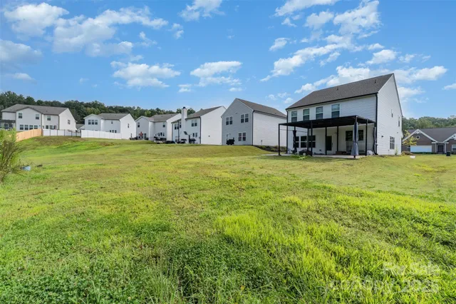 $439,000 | 3127 Pinehills Wy., Mount Holly, NC 28120