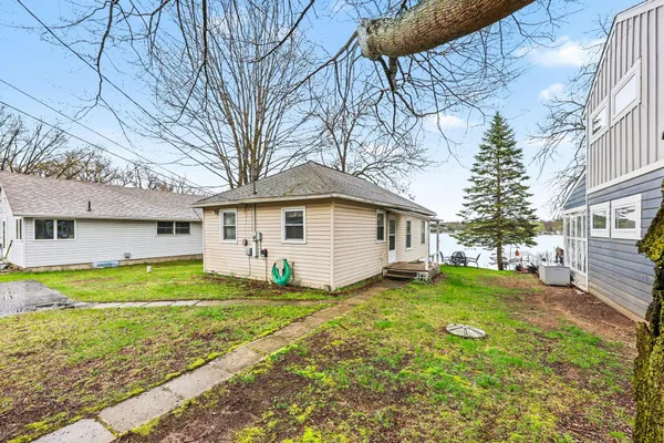 $265,000 | 7965 Sauer Drive, Gregory, MI 48137