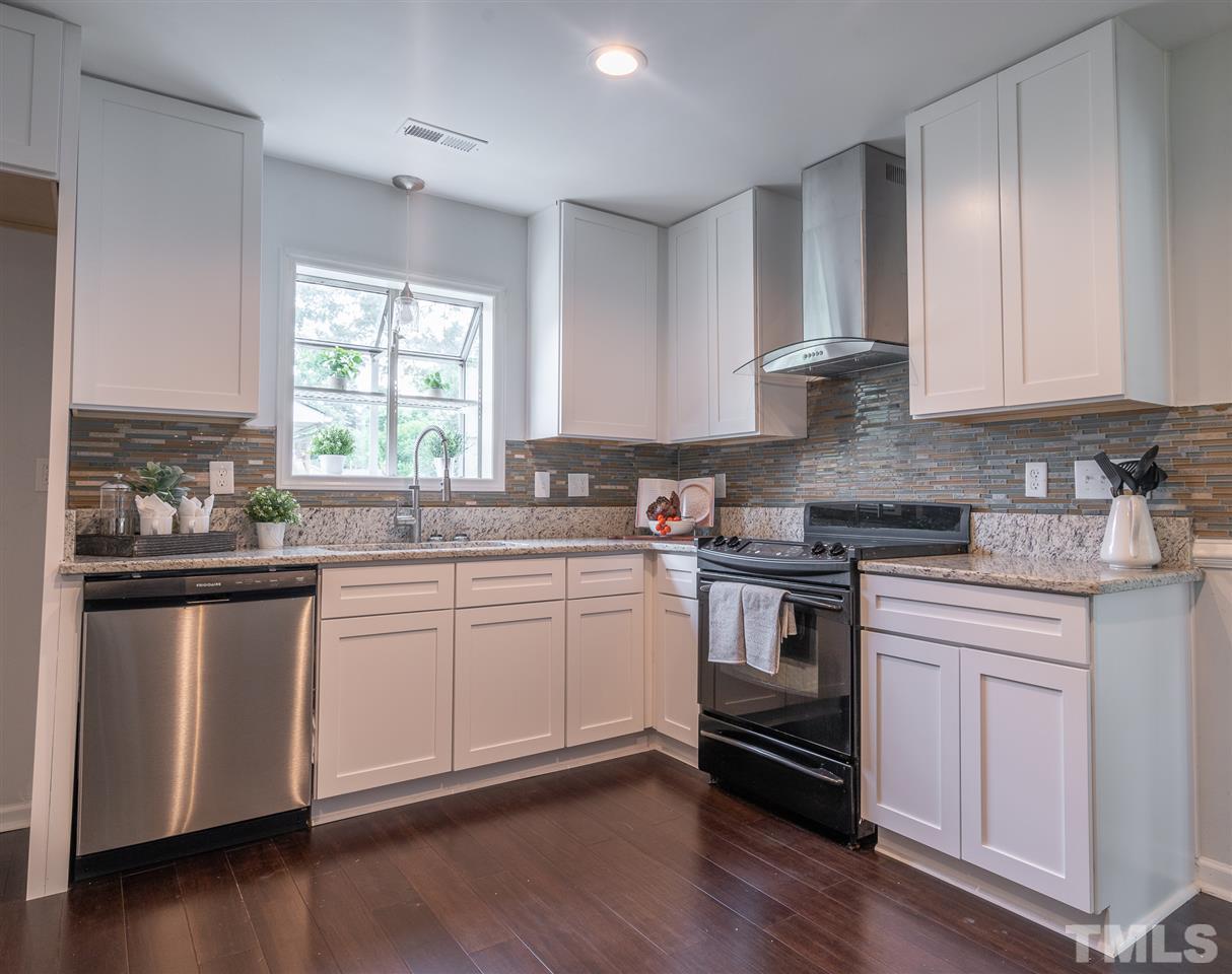 2512 Little John Road Raleigh, NC 27610 - Photo 10 of 24