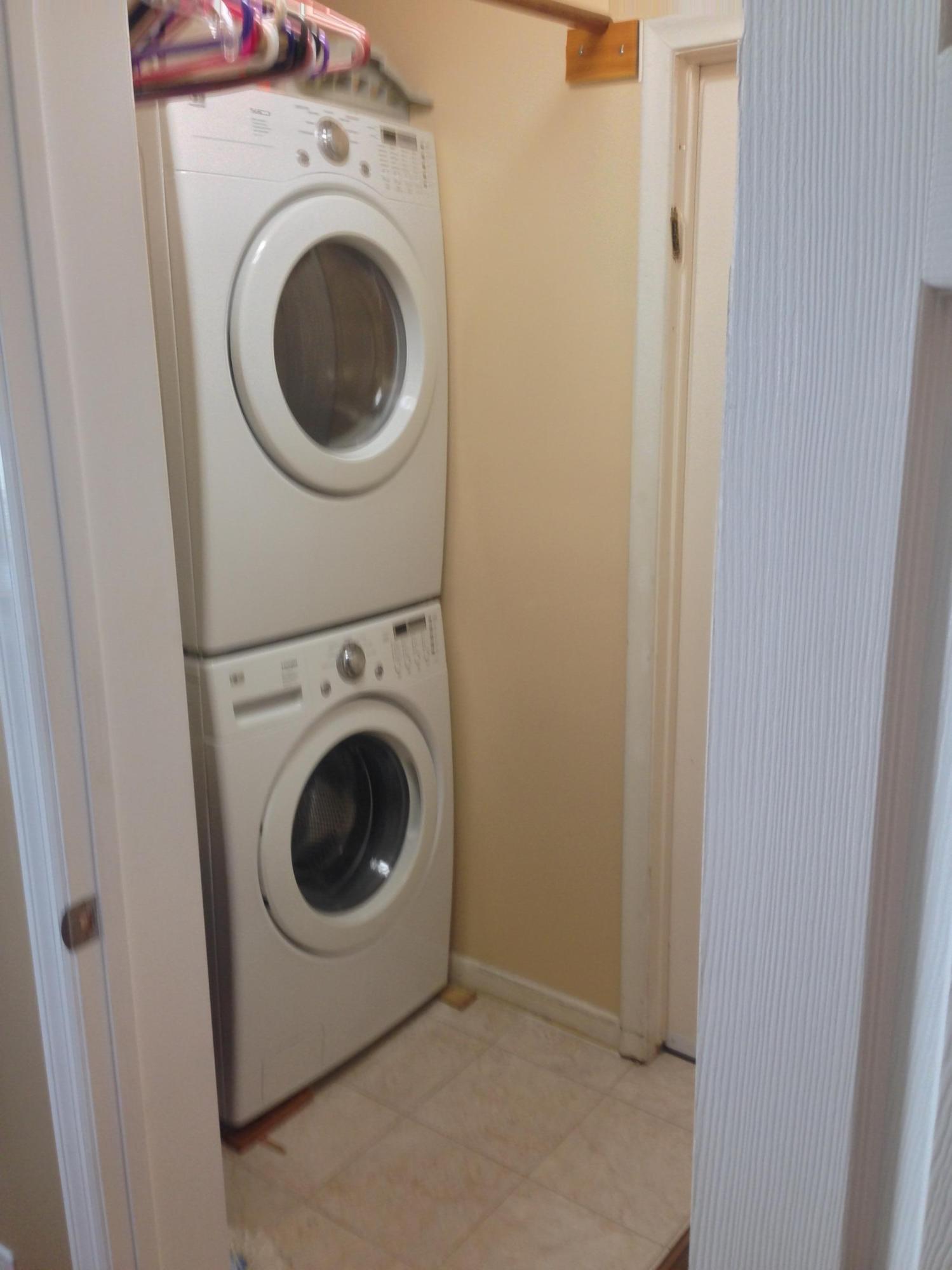 6278 Dusenburg Road Delray Beach, FL 33484 - Photo 9 of 9 Interior laundry room
