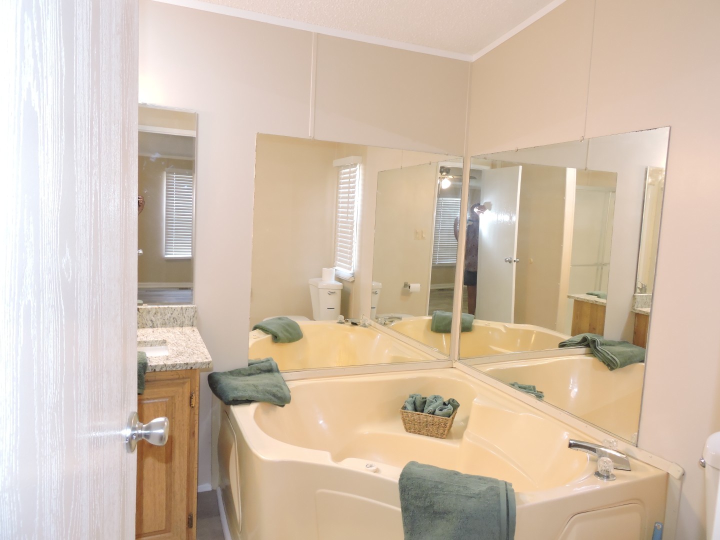411 Bob Meadows Road Manchester, TN 37355 - Photo 9 of 34