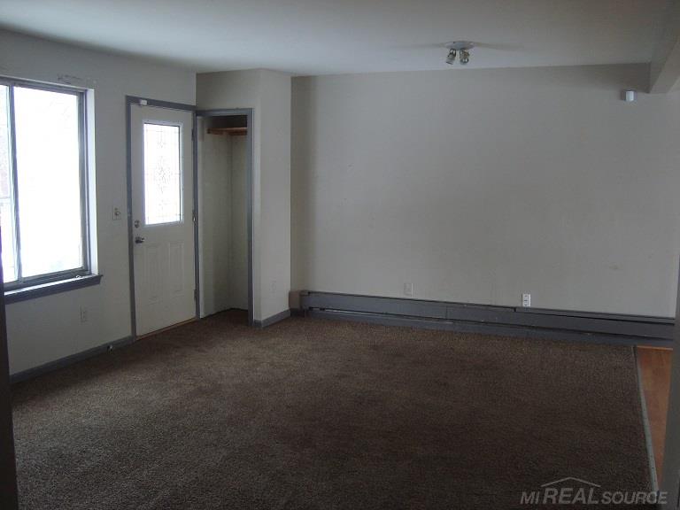 20795 Doepfer Road Warren, MI 48091 - Photo 2 of 13