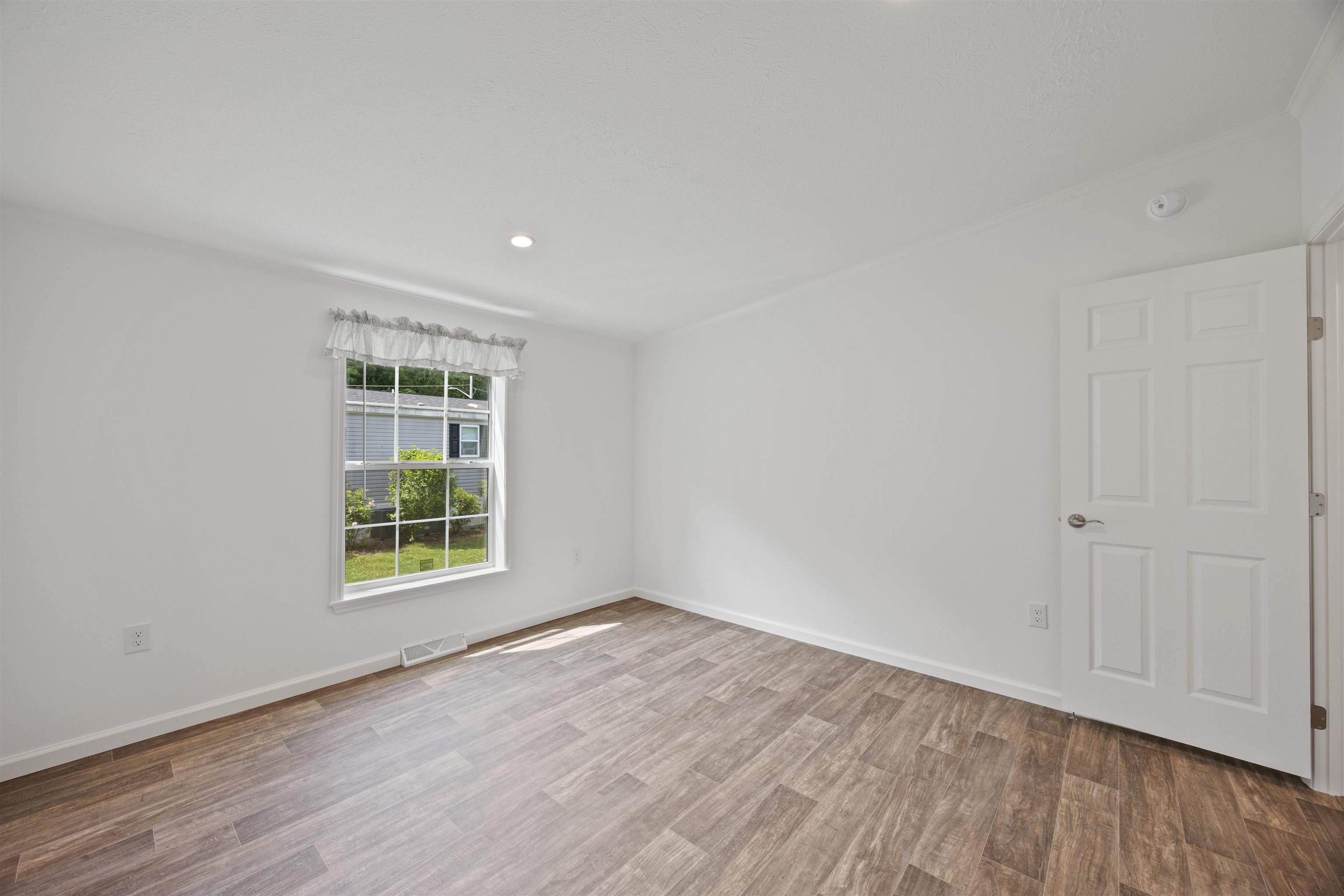 29 Lowell Road, Unit 43 Salem, NH 03079 - Photo 18 of 26