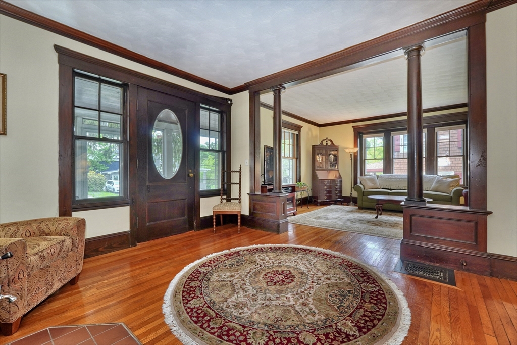 43 Warwick Road Melrose, MA 02176 - Photo 7 of 42 Gallery Image 7