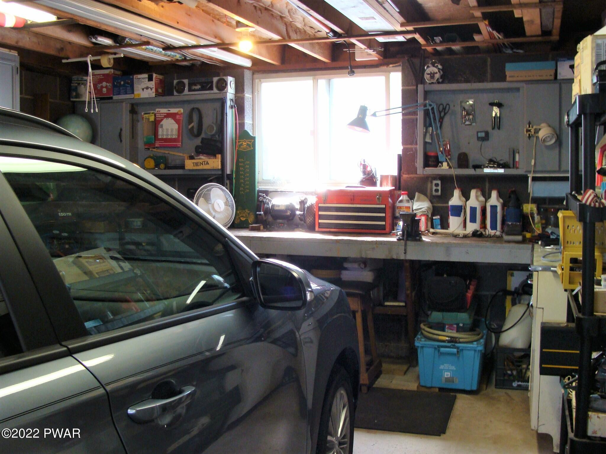 2500 Reservoir Road Moscow, PA 18444 - Photo 19 of 25 garage