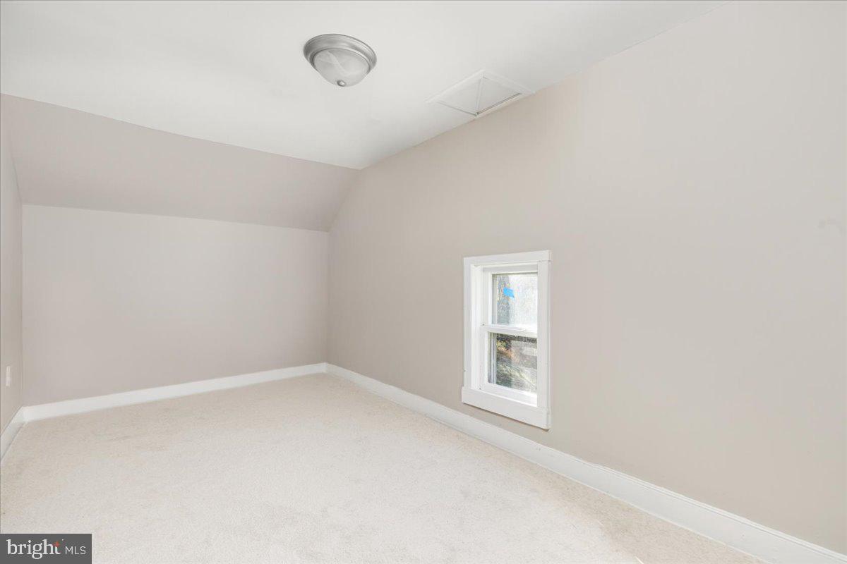 13886 Crest Hill Road Flint Hill, VA 22627 - Photo 18 of 45 an empty room with a window