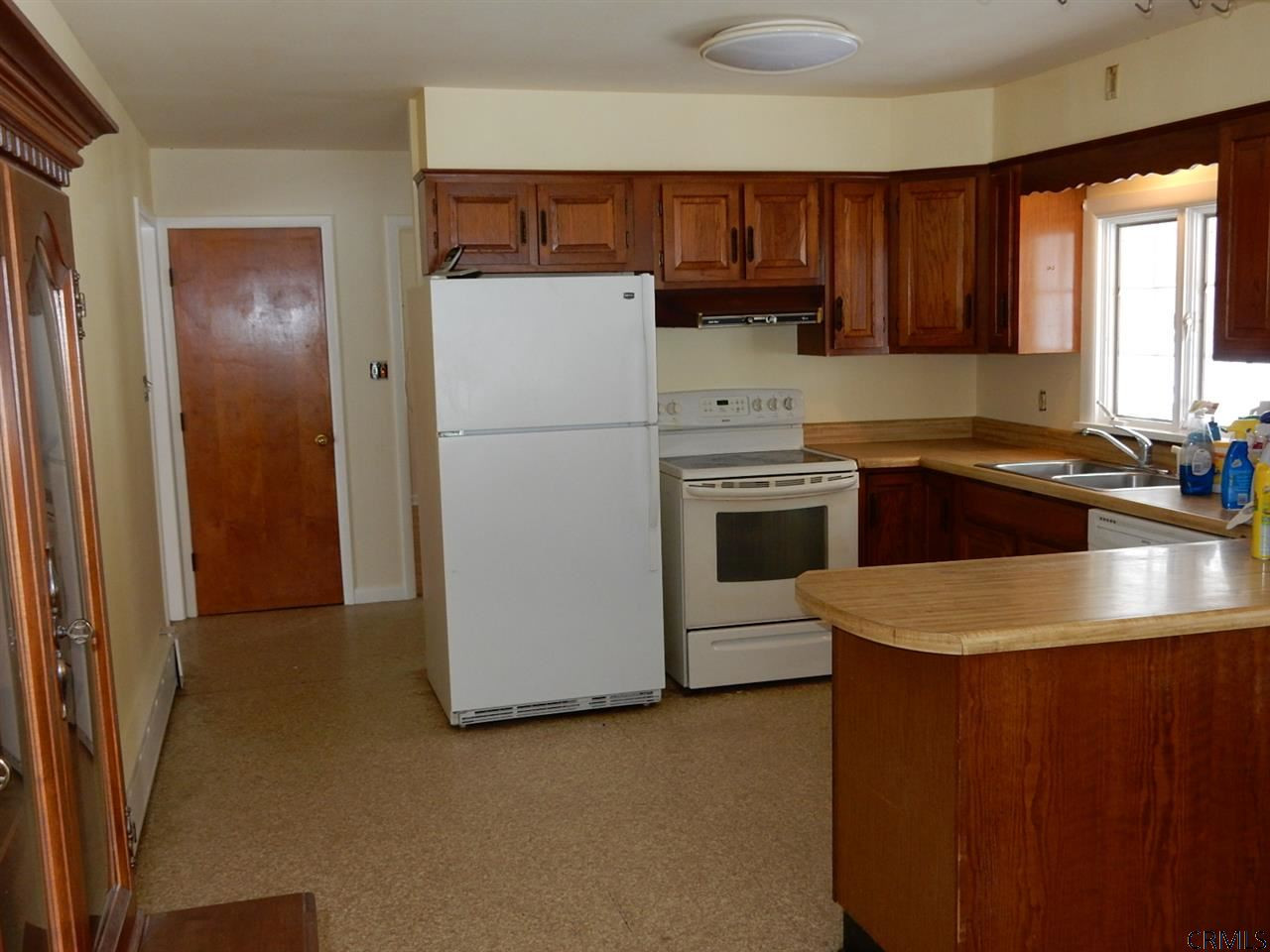 114 Eastover Road Troy, NY 12182 - Photo 2 of 10 Photo 2