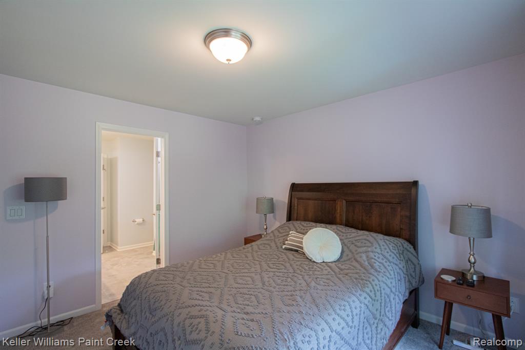 2009 Logan Drive Rochester Hills, MI 48309 - Photo 34 of 53