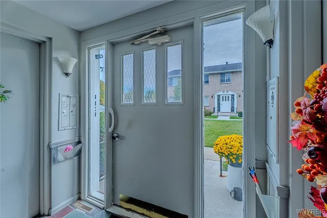 $149,000 | 135 Old Lyme Drive, Unit 4, Amherst, NY 14221