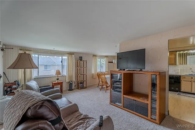 $149,000 | 135 Old Lyme Drive, Unit 4, Amherst, NY 14221