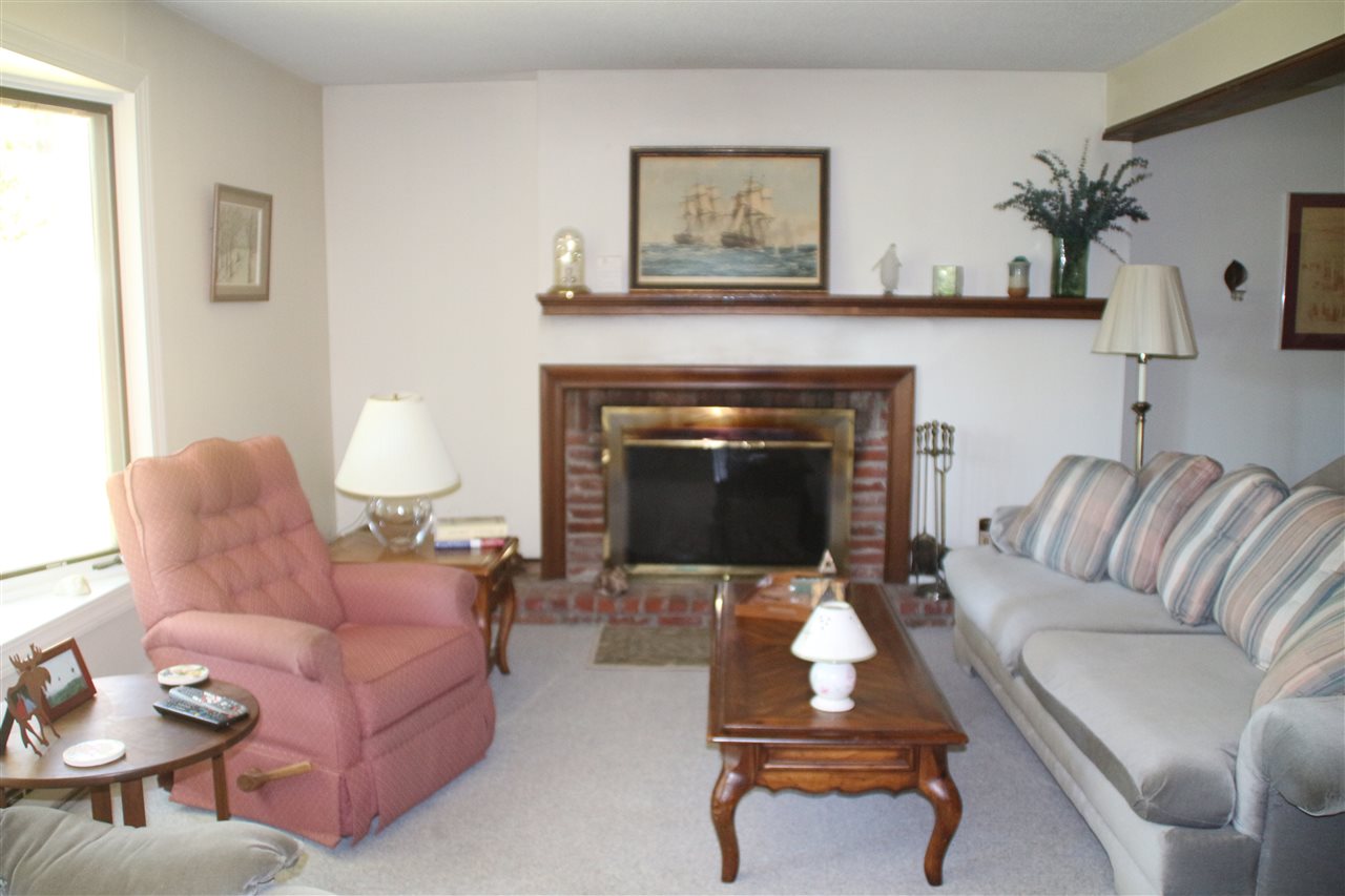 976 Hard Road, Unit 2 Hartford, VT 05059 - Photo 7 of 10 Gallery Image 7