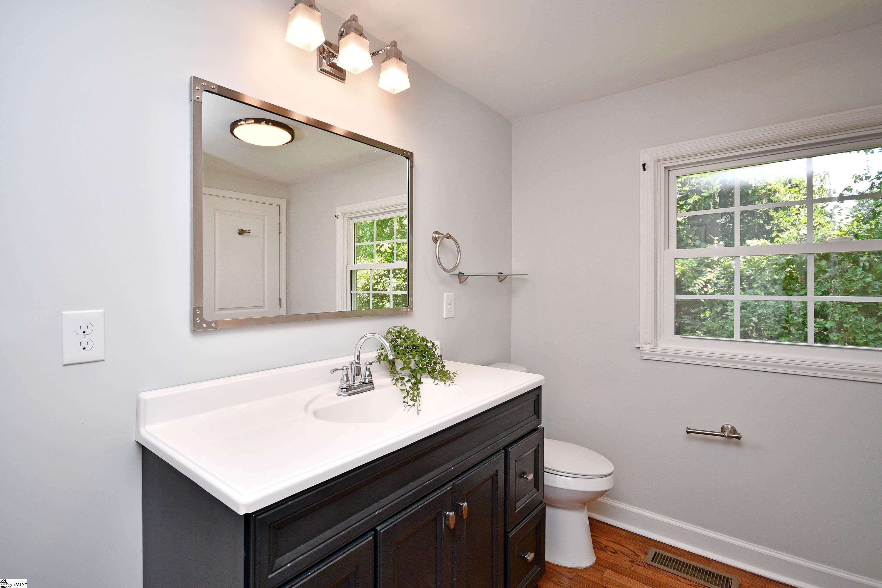 110 Hillandale Road Greenville, SC 29609 - Photo 21 of 26 Gallery Image 21