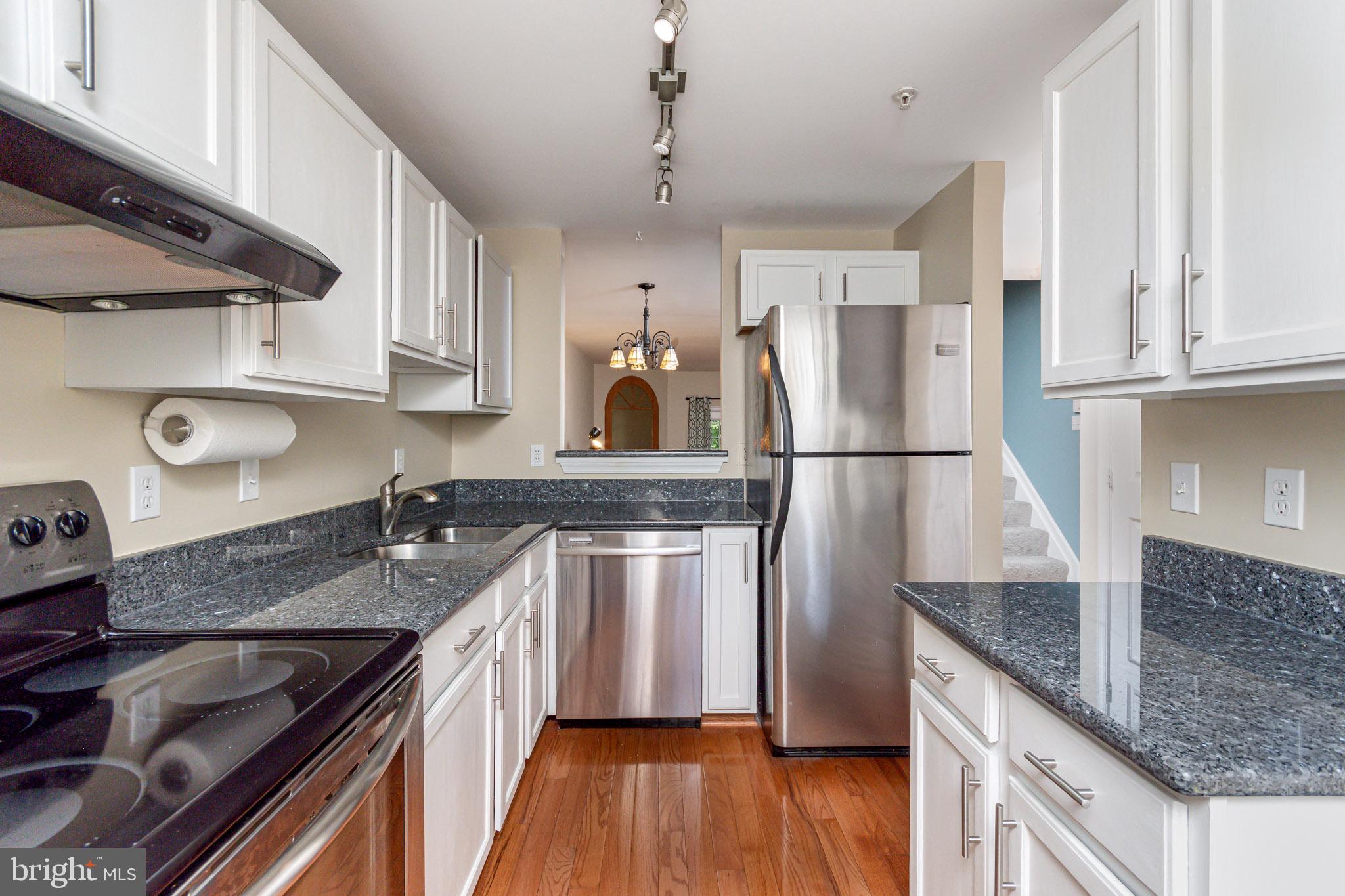 210 Sycamore Ridge Road Laurel, MD 20724 - Photo 11 of 40 Gourmet kitchen