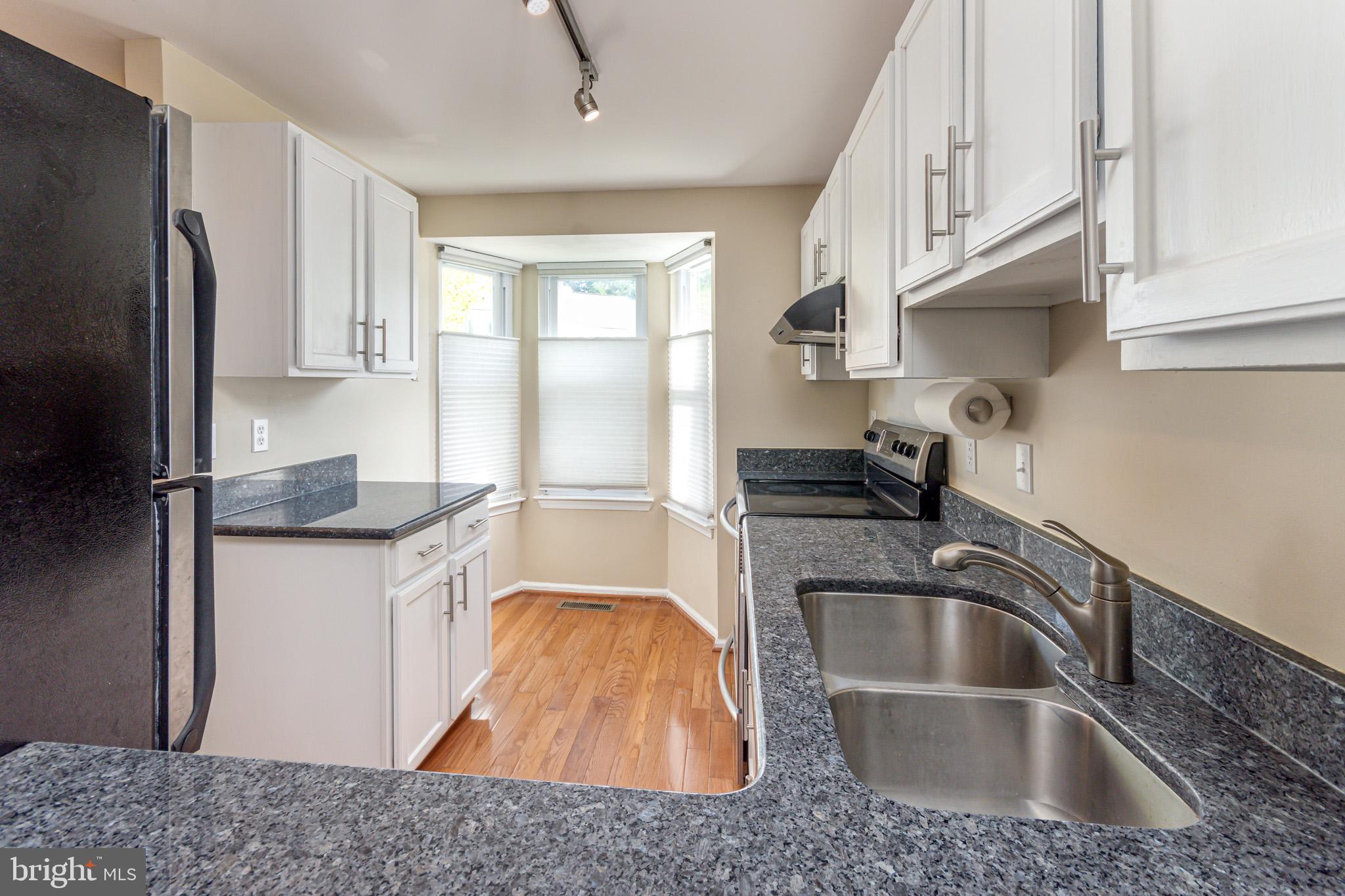 210 Sycamore Ridge Road Laurel, MD 20724 - Photo 9 of 40 Updated granite countertops