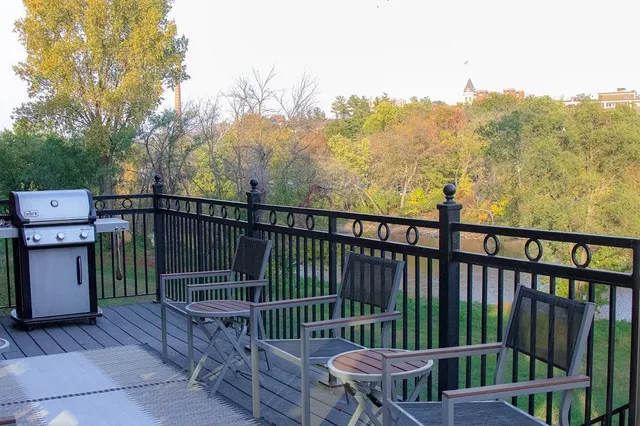 $499,900 | 101 St Olaf Avenue, Unit 402, Northfield, MN 55057