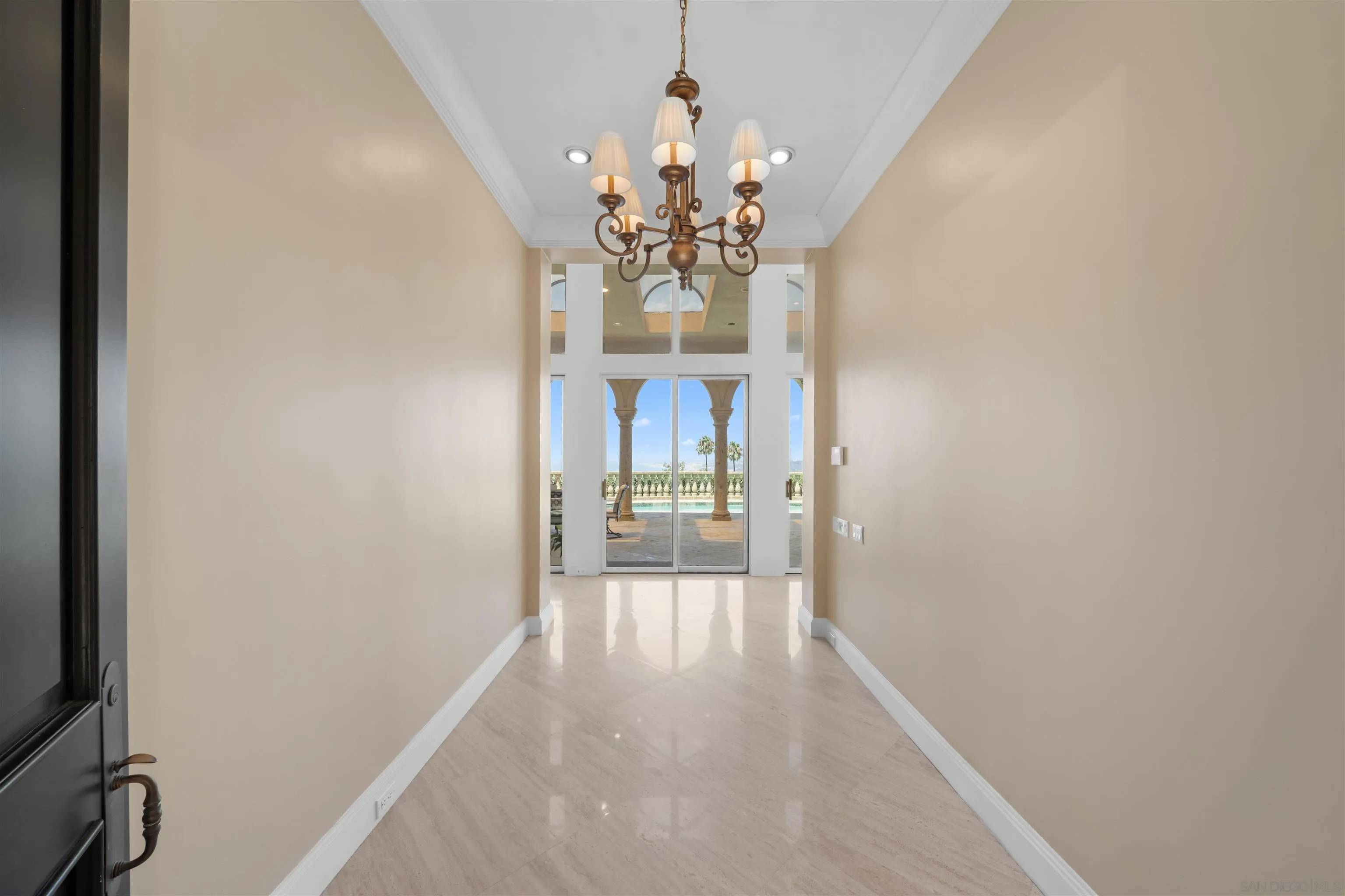 2302 Rue Adriane La Jolla, CA 92037 - Photo 16 of 64 Gallery Image 16