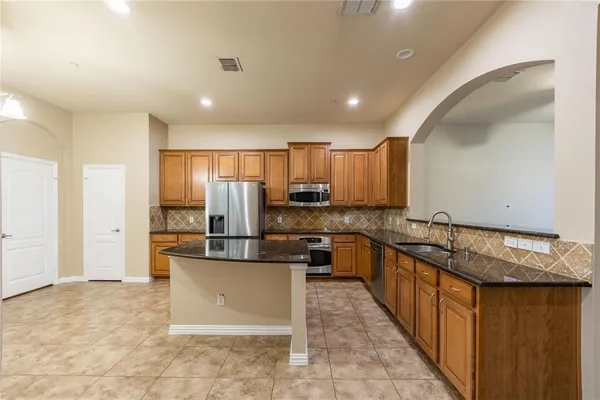 $2,400 | 8704 Iron Horse Drive, Irving, TX 75063