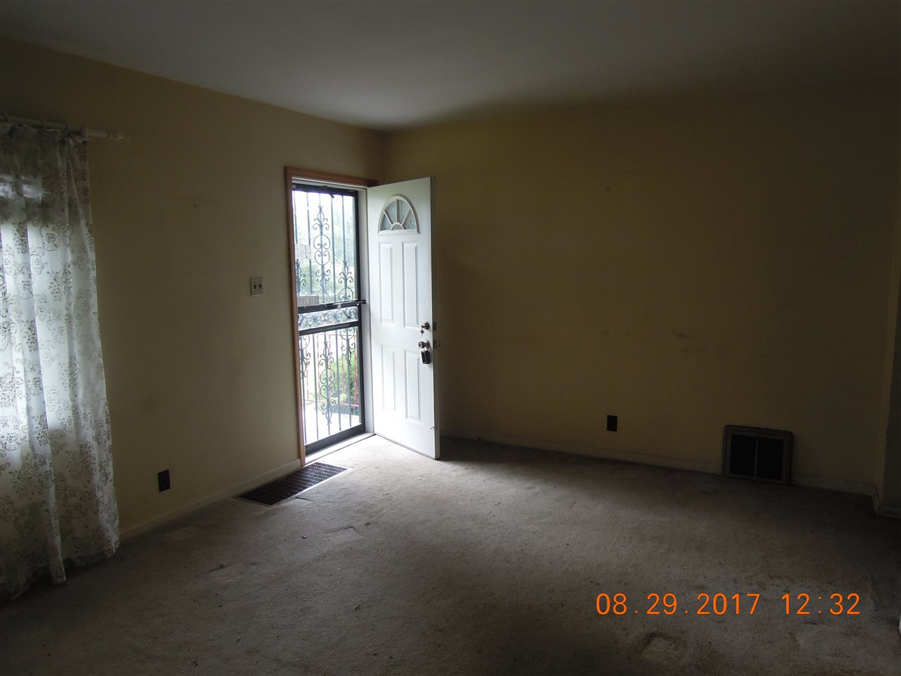 4826 Leesburg Road Fort Wayne, IN 46808 - Photo 4 of 14
