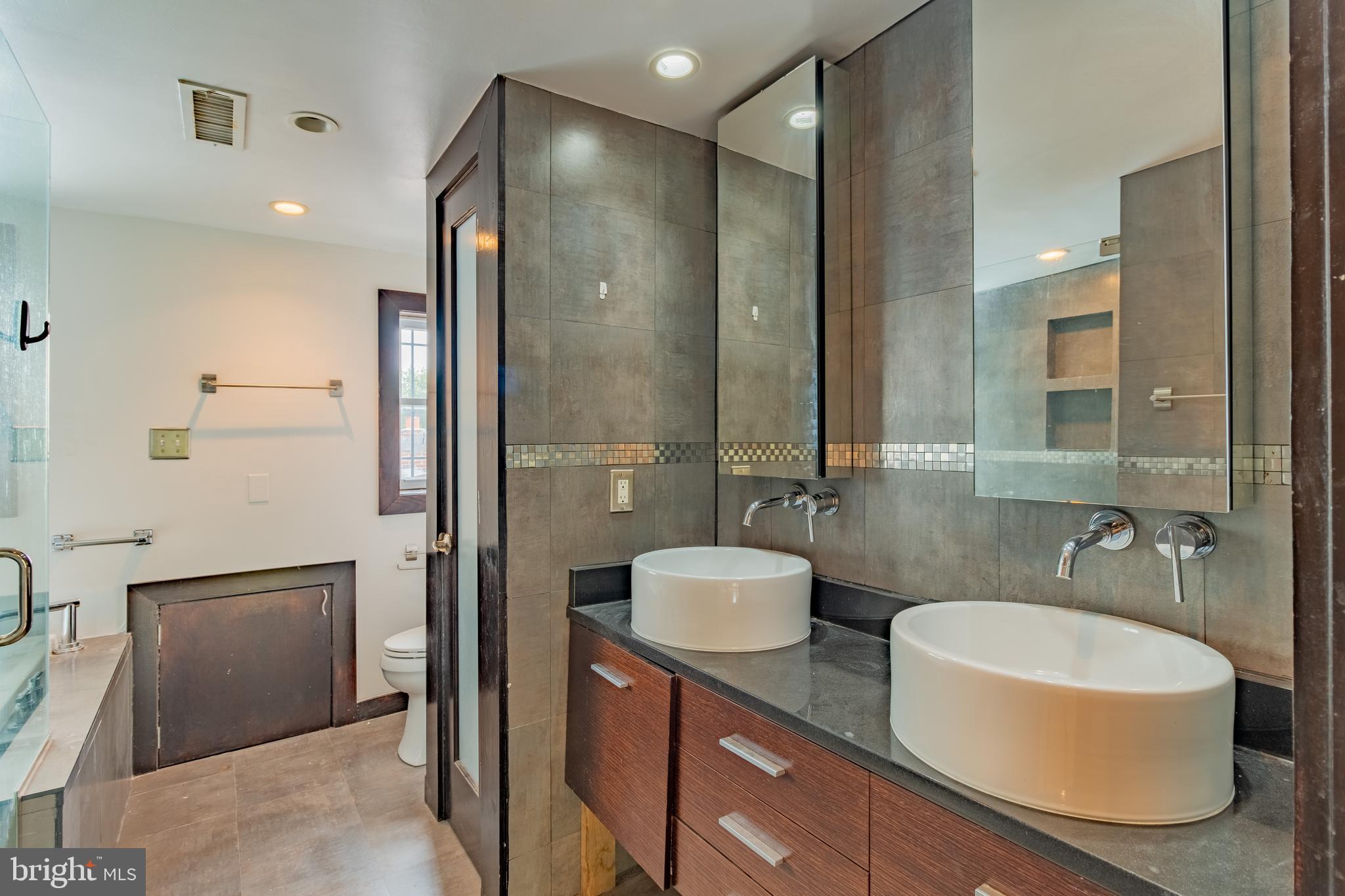 1459 Chapin Street Northwest Washington, DC 20009 - Photo 17 of 67