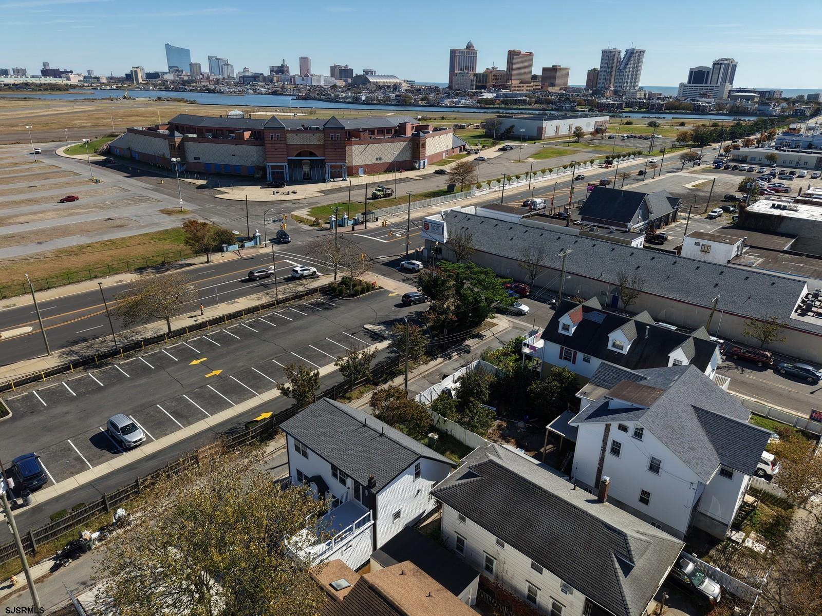706 Augustine Road Atlantic City, NJ 08401 - Photo 42 of 56 an aerial view of a houses with outdoor space