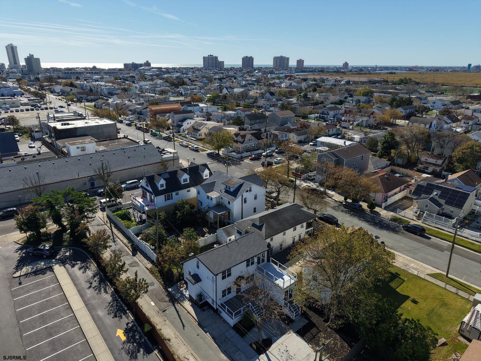 706 Augustine Road Atlantic City, NJ 08401 - Photo 53 of 56 an aerial view of a city with lots of residential buildings