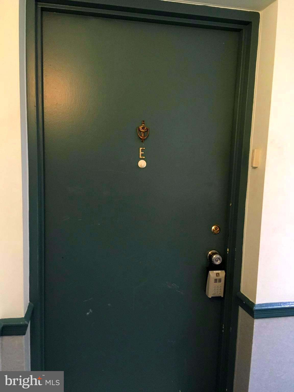 5905 Bayshire Road, Unit 182 Springfield, VA 22152 - Photo 4 of 27 Solace and privacy await you!