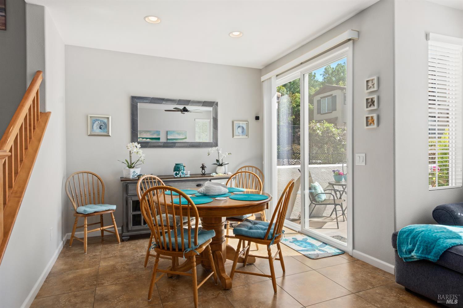 2228 Tokay Street Santa Rosa, CA 95404 - Photo 7 of 32