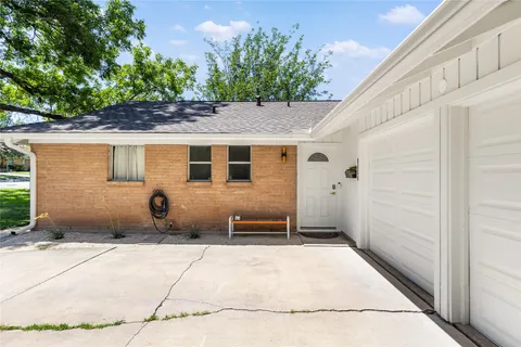 $390,000 | 8800 Parkfield Drive, Austin, TX 78758