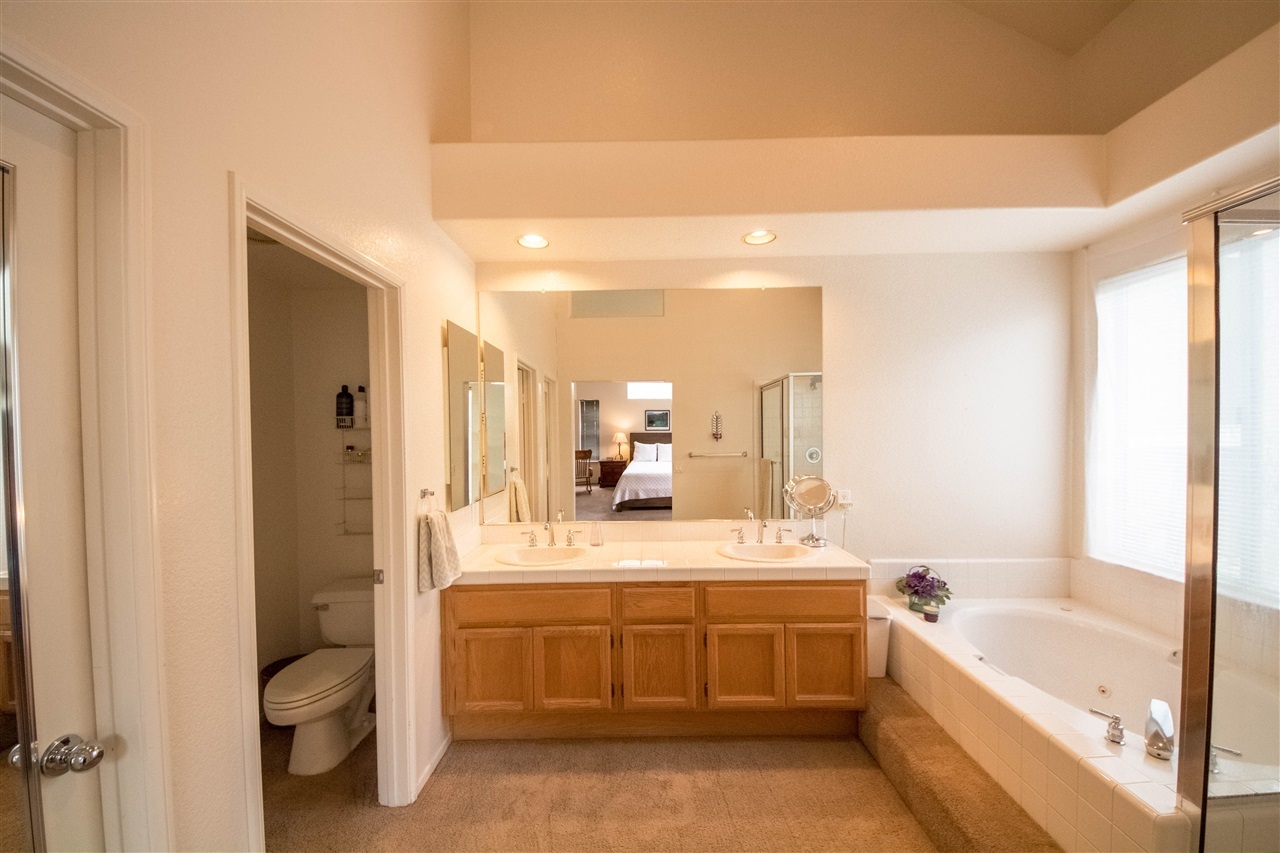 12189 Sage View Road Poway, CA 92064 - Photo 12 of 24