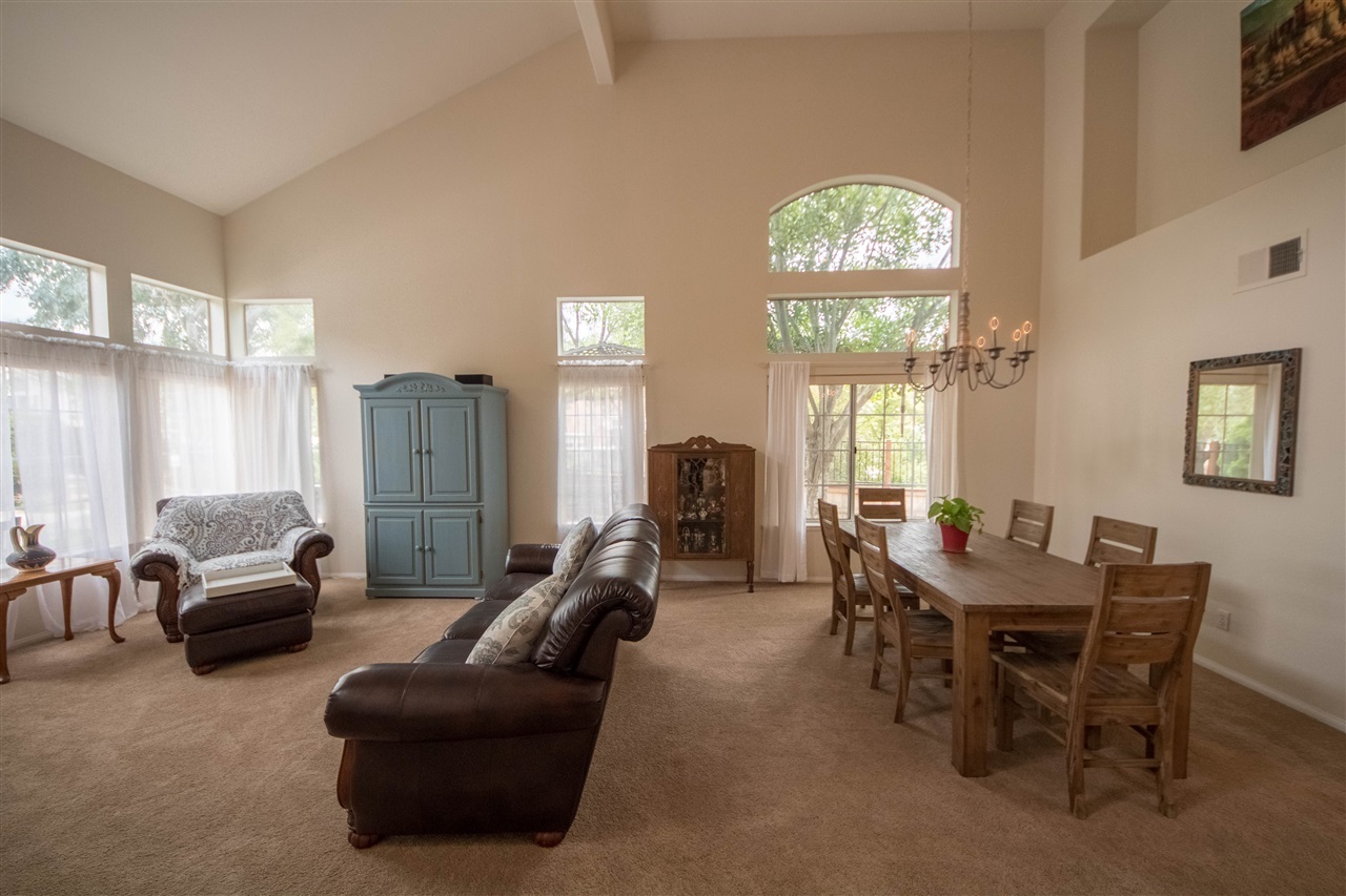 12189 Sage View Road Poway, CA 92064 - Photo 4 of 24