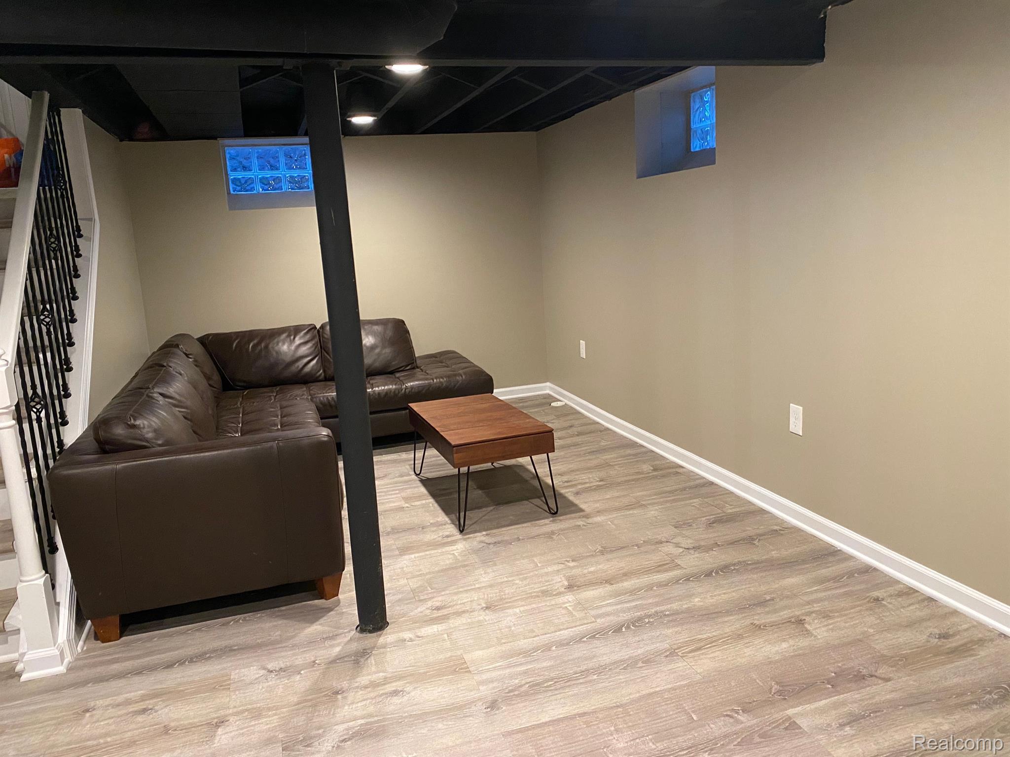 786 Cambridge Road Berkley, MI 48072 - Photo 18 of 22 Gallery Image 18