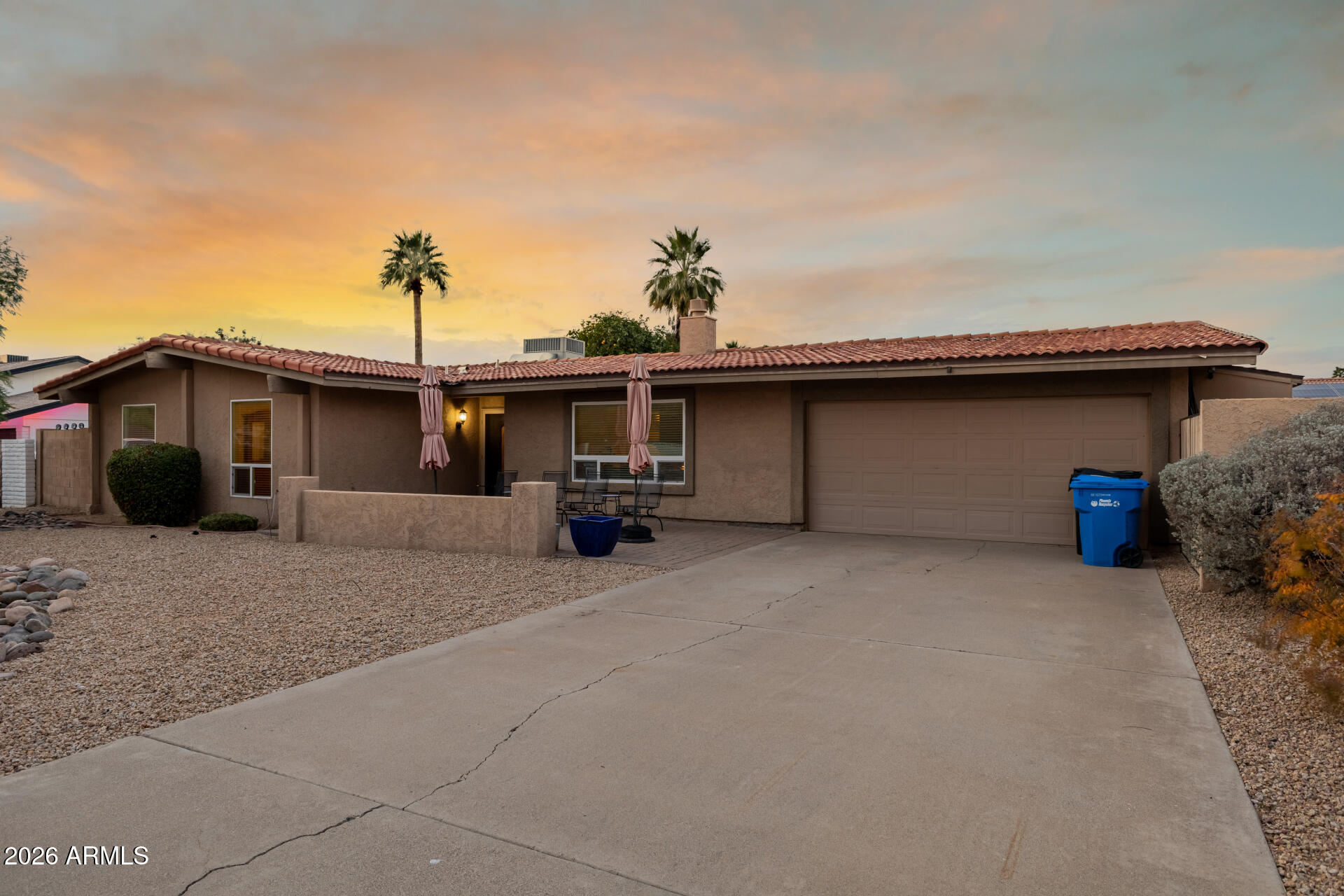 802 West Caribbean Lane Phoenix, AZ 85023 - Photo 7 of 47 a view of a house with a patio