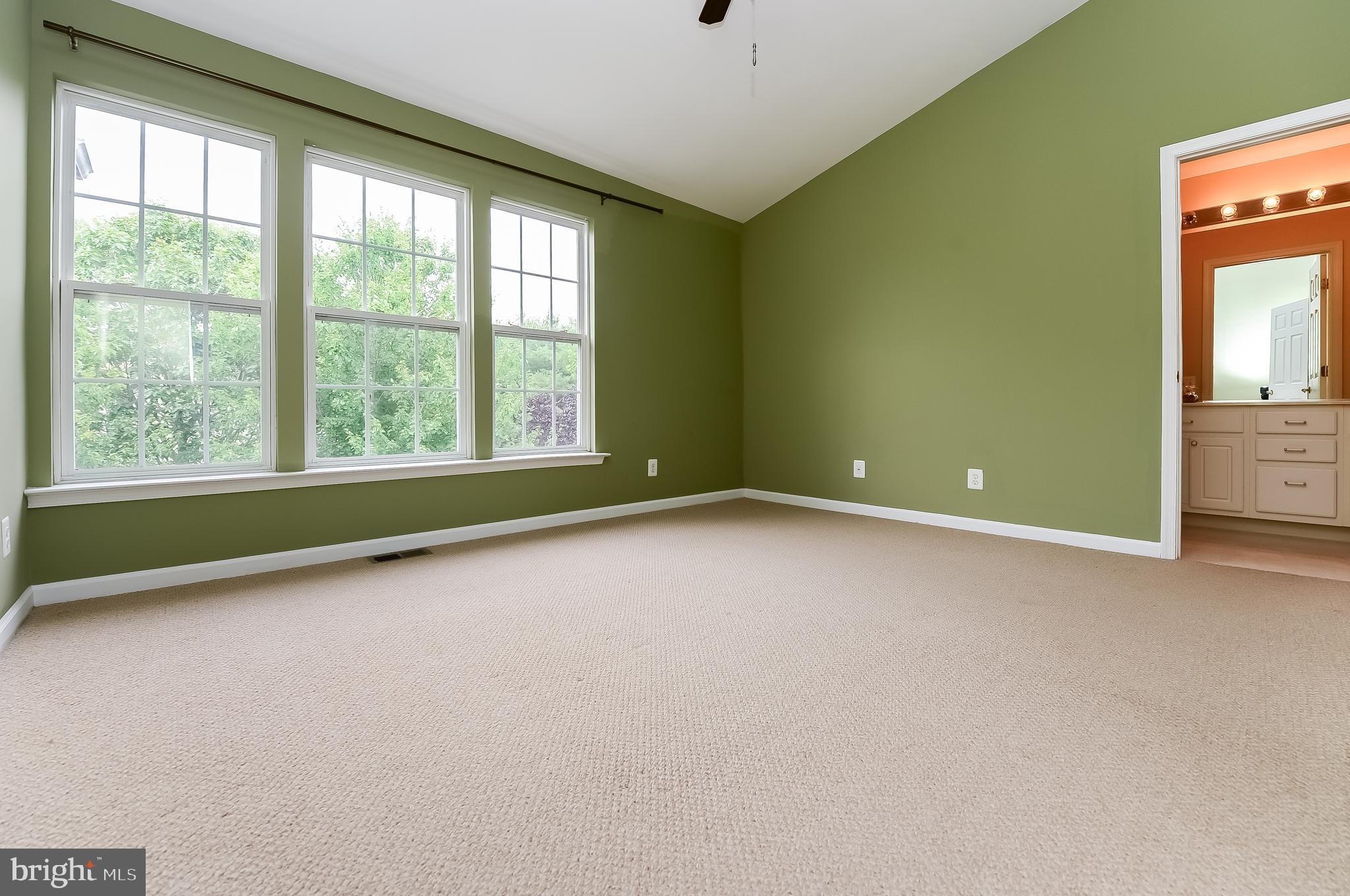 33 Firethorn Lane Riverside, NJ 08075 - Photo 25 of 32 Gallery Image 25