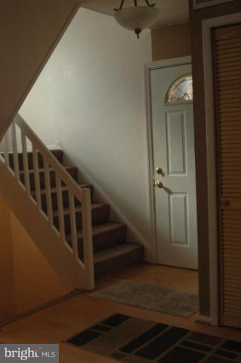 5384 Eliots Oak Road Columbia, MD 21044 - Photo 10 of 10 Entrance / Foyer