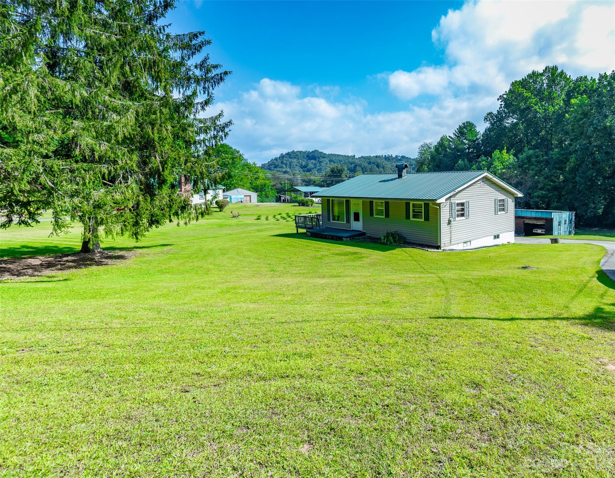 881 Elm Bend Road Brevard, NC 28712 - Photo 1 of 35 Gallery Image 1