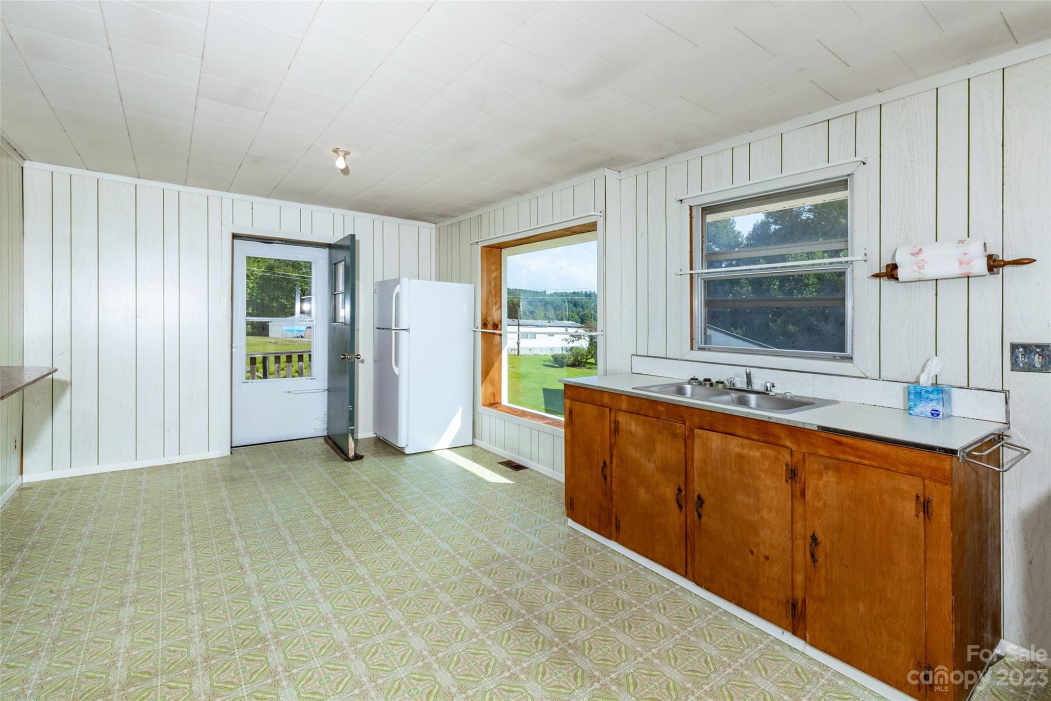 881 Elm Bend Road Brevard, NC 28712 - Photo 14 of 35 Gallery Image 14