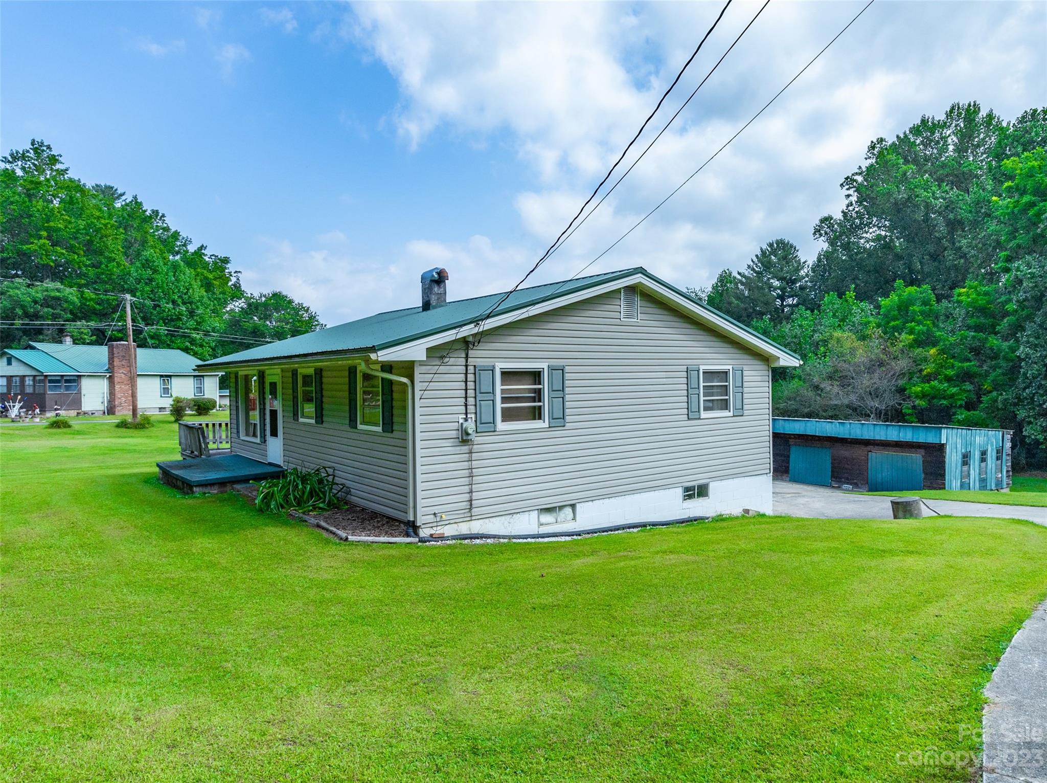 881 Elm Bend Road Brevard, NC 28712 - Photo 2 of 35 Gallery Image 2