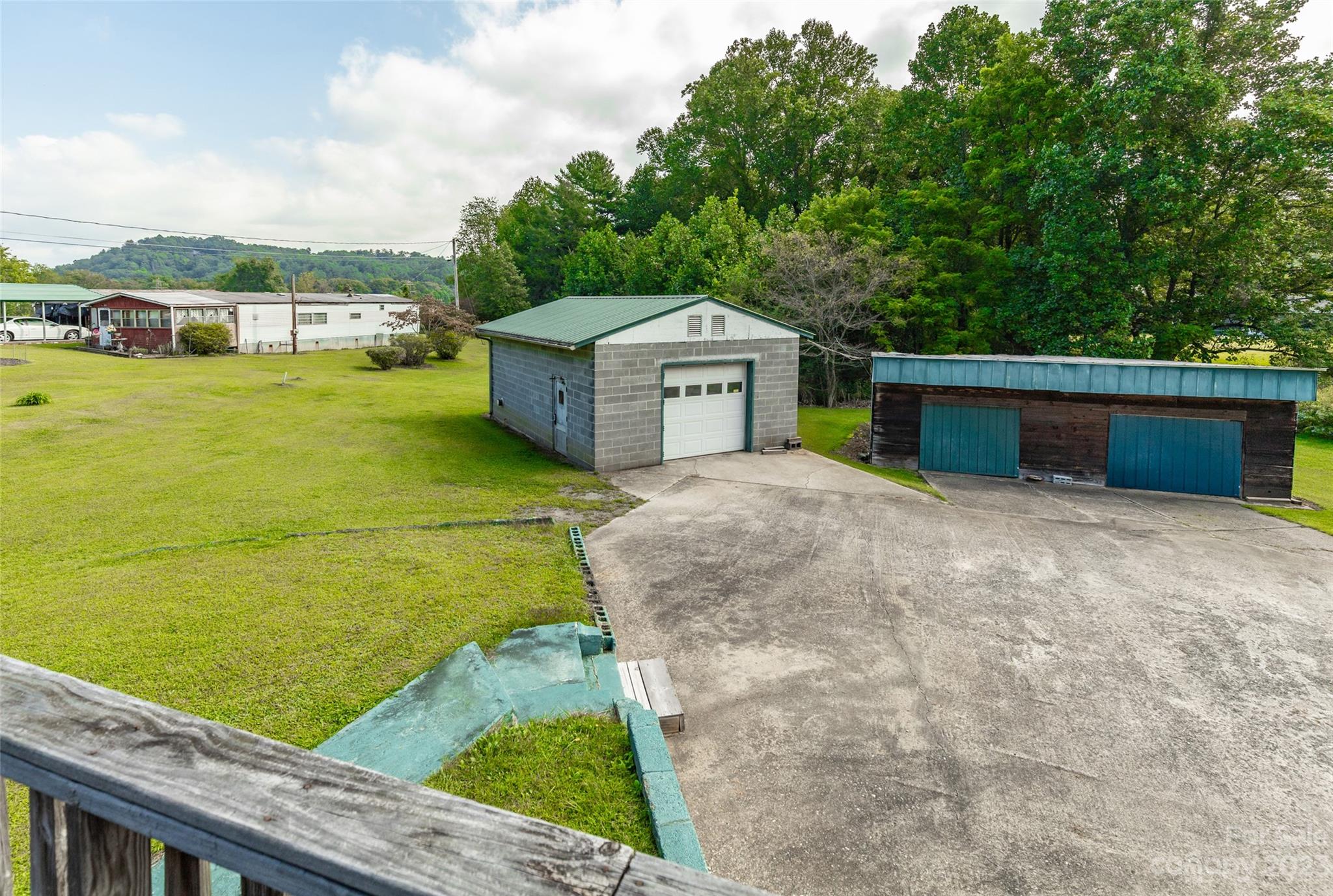881 Elm Bend Road Brevard, NC 28712 - Photo 34 of 35 Gallery Image 34