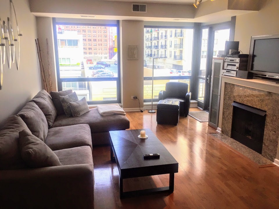 1212 North Wells Street, Unit 502 Chicago, IL 60610 - Photo 2 of 14