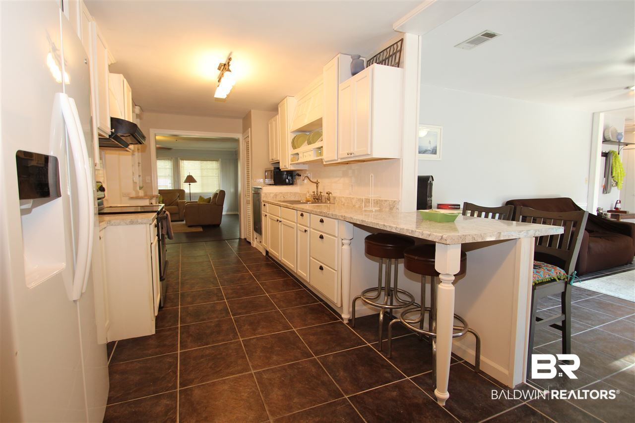 361 Tatum Avenue Mobile, AL 36609 - Photo 7 of 36