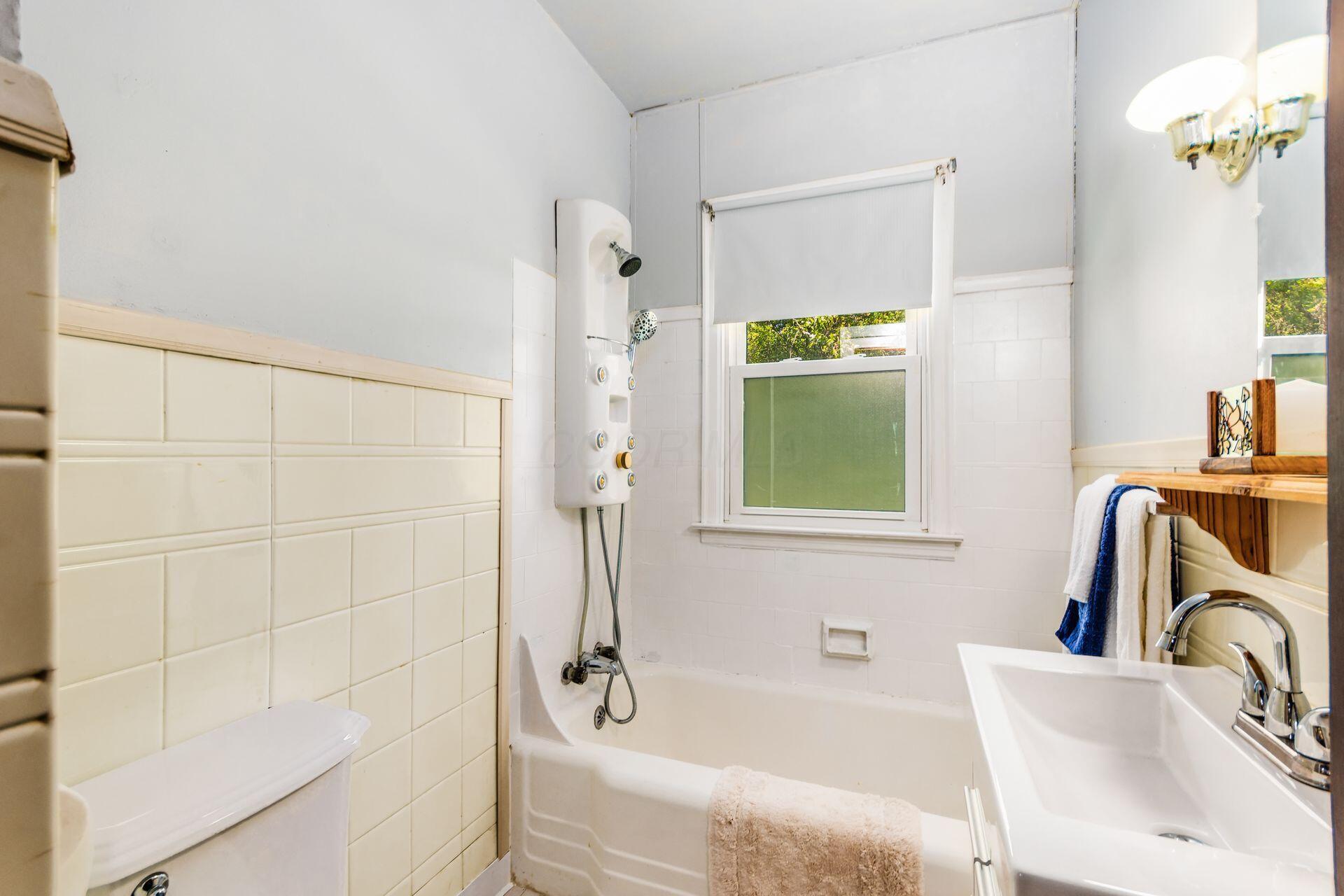 5653 Norton Road Grove City, OH 43123 - Photo 23 of 51 023__b - 5653 Norton Rd - 051