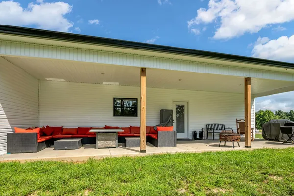 $619,000 | 454 Gum Branch Road, Burns, TN 37029