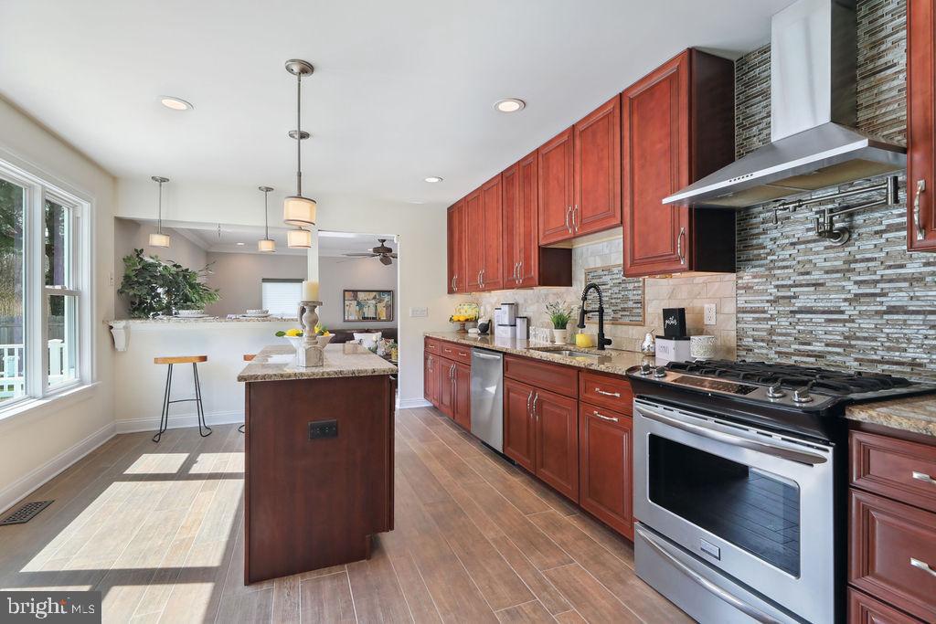9 Blue Grass Road Clementon, NJ 08021 - Photo 26 of 47 Kitchen