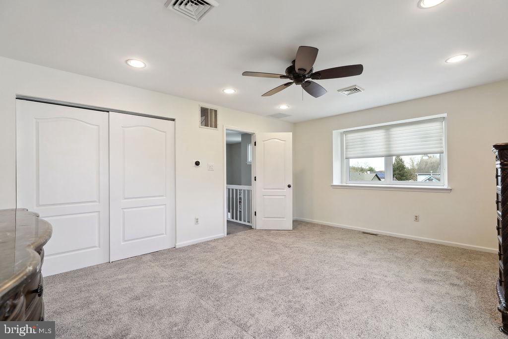9 Blue Grass Road Clementon, NJ 08021 - Photo 35 of 47 Bedroom